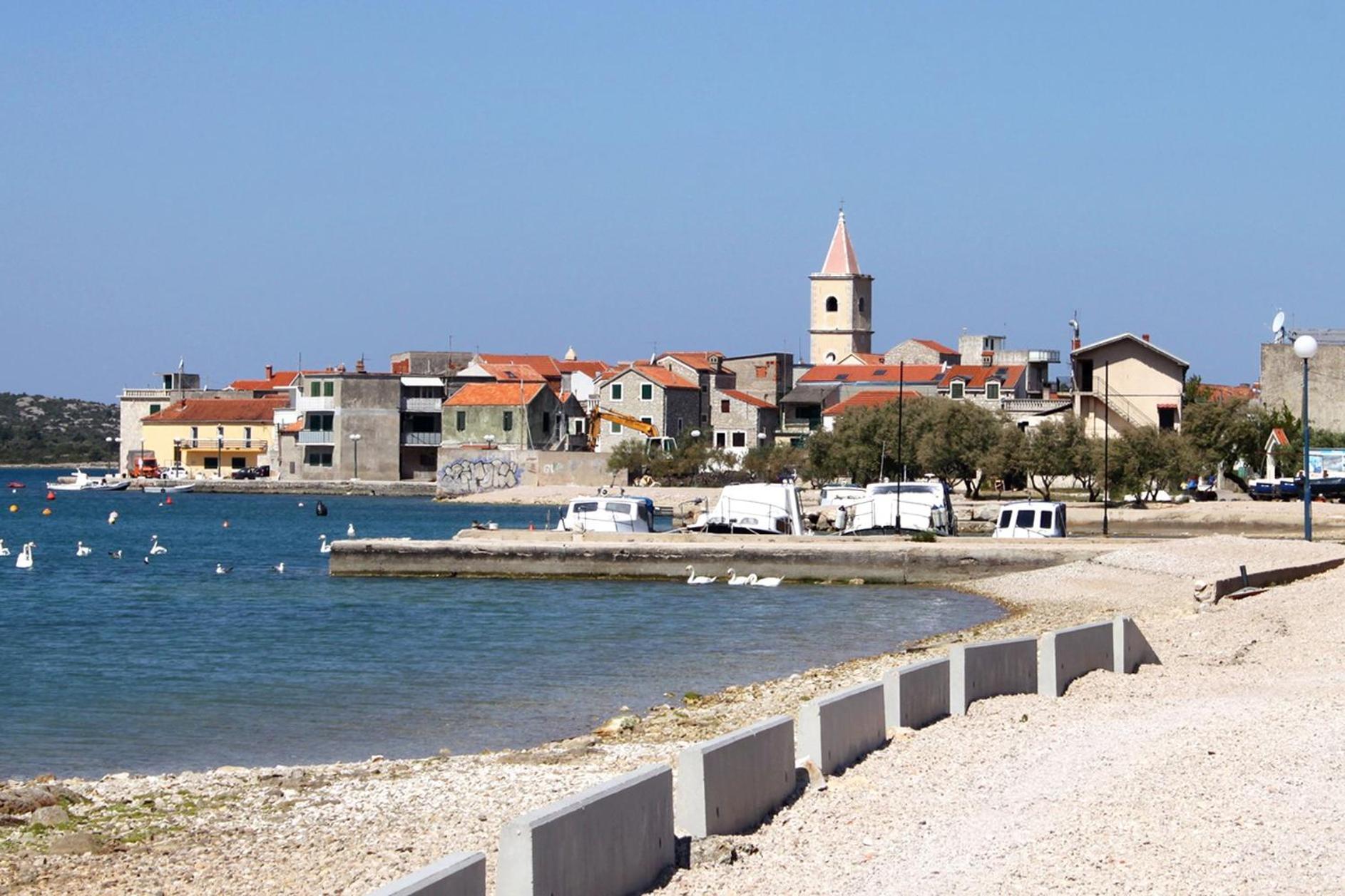 Apartments With A Parking Space Pirovac, Sibenik - 13263 Exterior photo